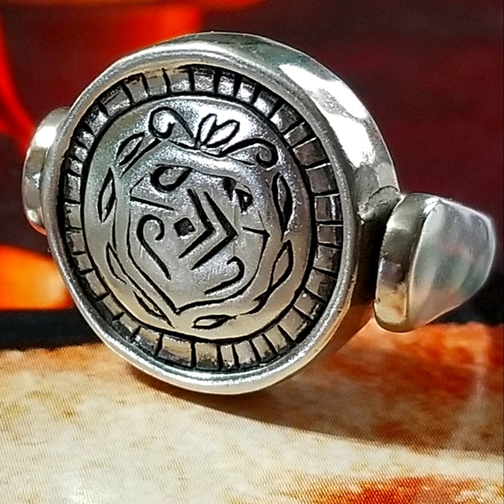 Silpada Sterling Silver Flip Ring